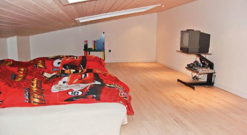 8 Person Holiday Home In Hovborg Room photo